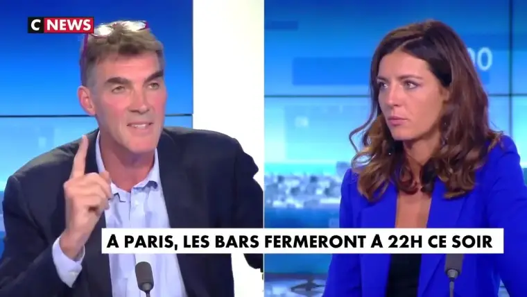 Caroline Dubost, épouse d'Olivier Véran, prend un cours d’épidémiologie du Pr Toussaint