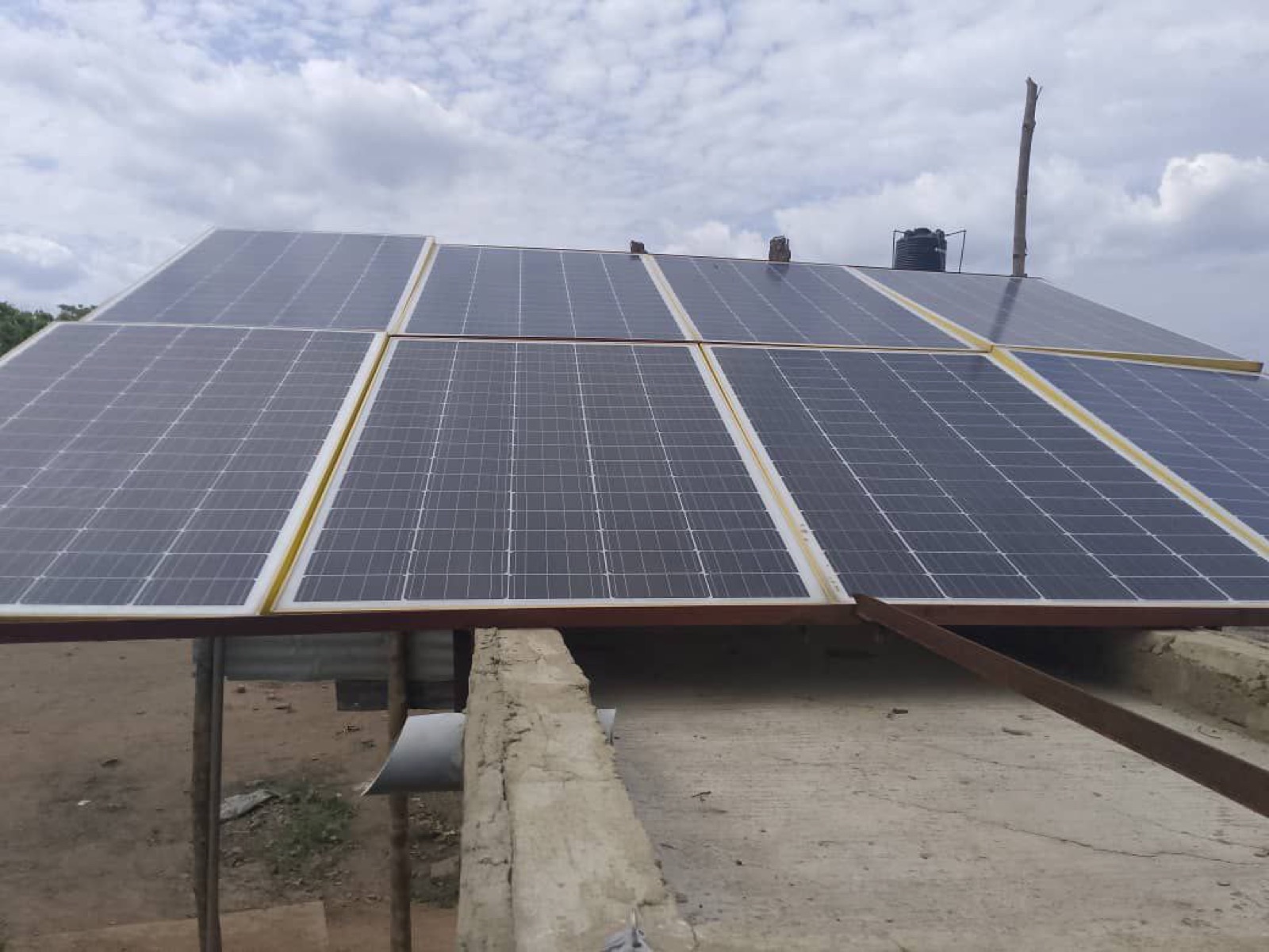 L’installation solaire hors réseau, aujourd’hui à sa limite de capacité.